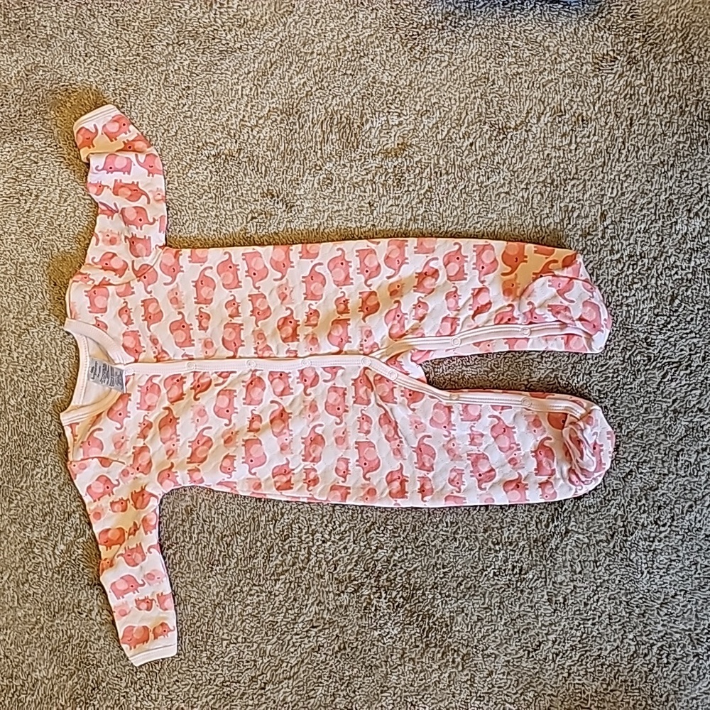 Babygirls sleeper.